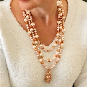 Rose Gold,Pink Pearls,Rose Gold Pendant and earrings